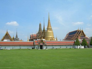 Wat_Phra_Kaeo_Bangkok_Thailand_09